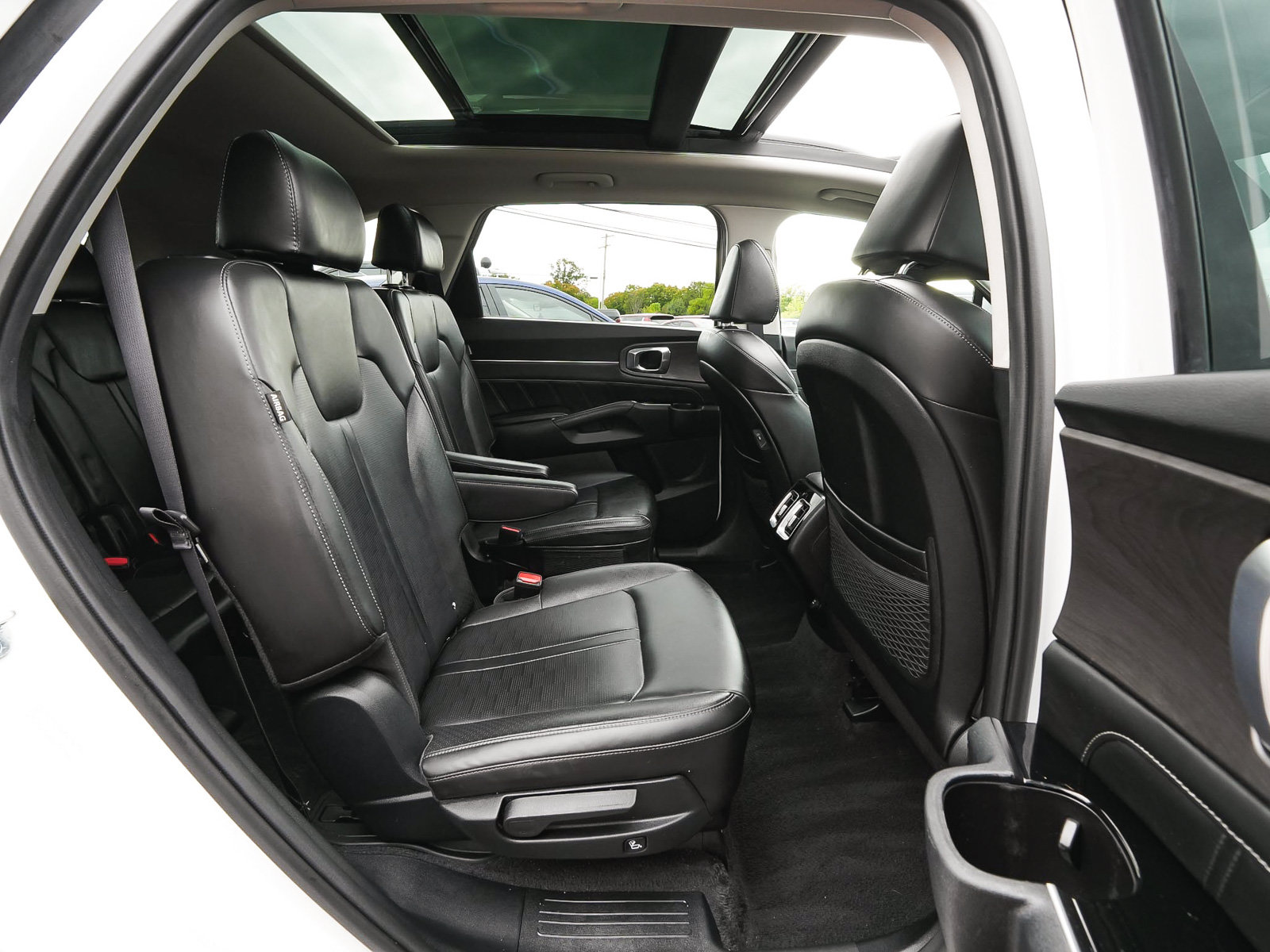 Used 2024 Kia Sorento SX AWD/4WD image 41