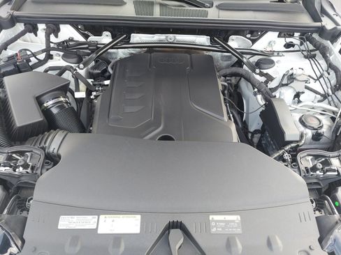 Used 2025 Audi Q5 Premium AWD/4WD image 31