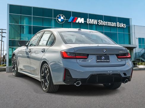 Used 2026 BMW 330i Sedan w/ M Sport Package RWD image 2