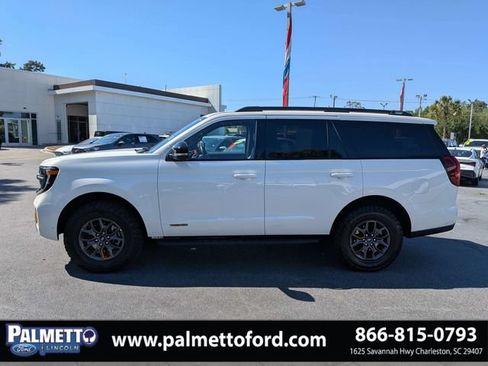 Used 2025 Ford Expedition Tremor AWD/4WD image 7