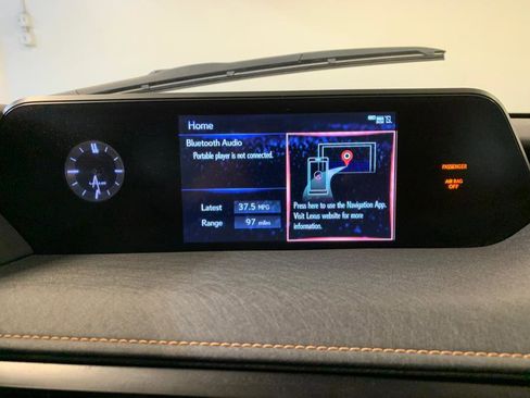 Used 2022 Lexus UX 250h w/ Premium Package image 26