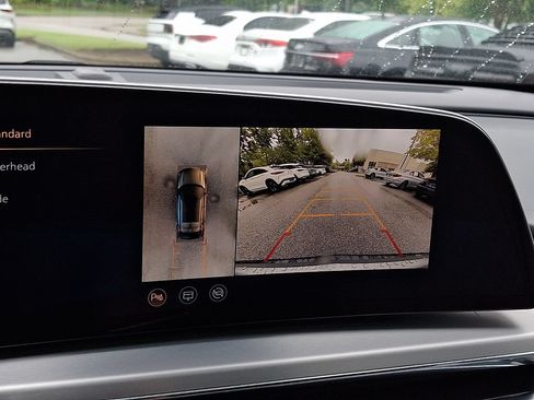 Used 2024 Cadillac Lyriq Sport RWD image 18