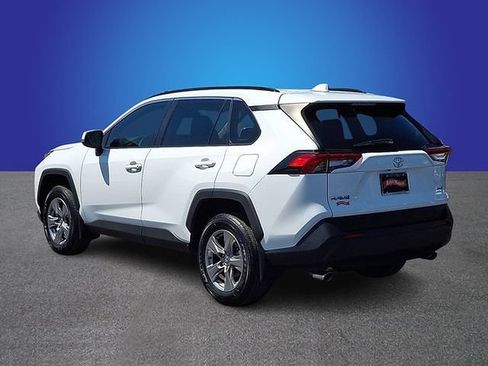 Used 2025 Toyota RAV4 XLE w/ Convenience Package FWD image 6