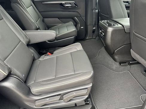 New 2026 Chevrolet Suburban Premier AWD/4WD image 30