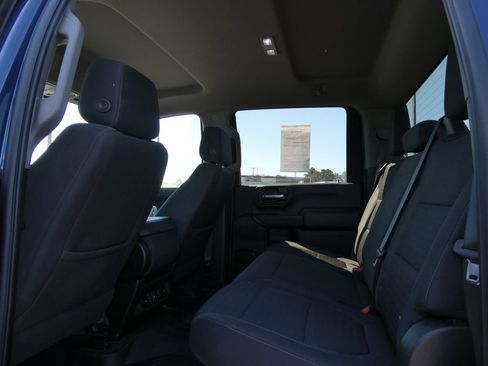 Certified 2022 Chevrolet Silverado 2500 LT w/ Convenience Package AWD/4WD image 18