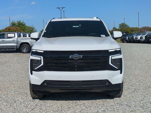 New 2026 Chevrolet Suburban RST w/ RST Capability Package AWD/4WD image 3