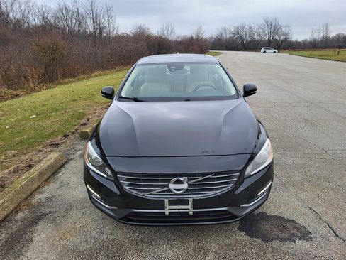 Used 2015 Volvo S60 T5 Premier image 3