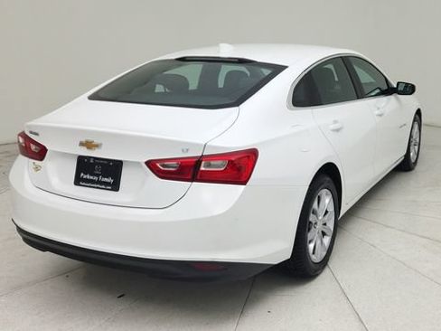 Used 2023 Chevrolet Malibu LT FWD image 5