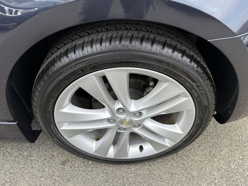 Used 2015 Chevrolet Cruze LTZ w/ Sun, Sound and Sport Package image 16