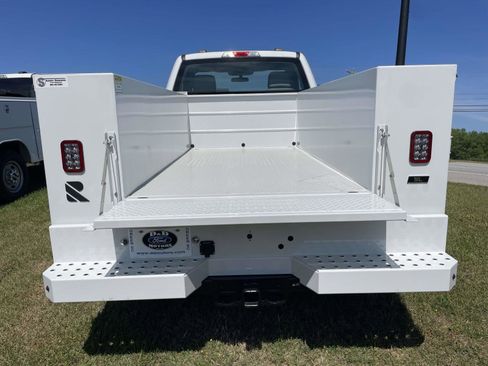 New 2026 Ford F250 XL w/ XL Chrome Package RWD image 13