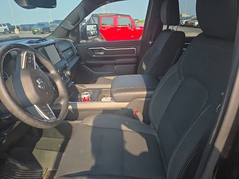 Used 2019 RAM 1500 Big Horn AWD/4WD image 4