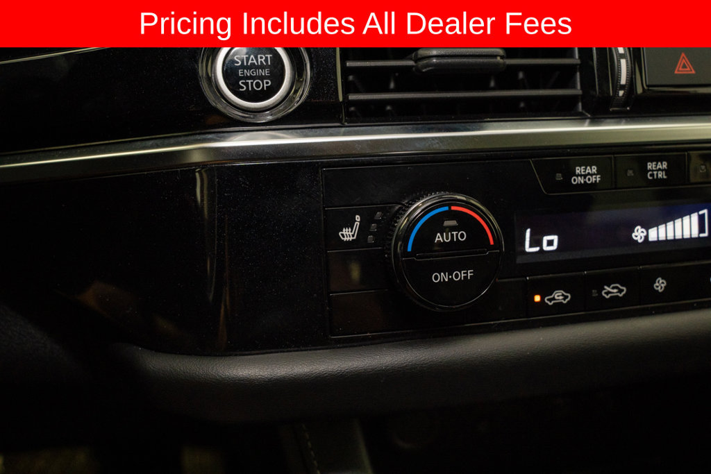 Used 2023 Nissan Pathfinder SL AWD/4WD image 17