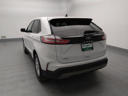 Used 2024 Ford Edge SEL image 6