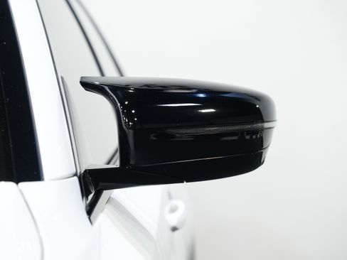 Used 2019 BMW M5 w/ Executive Package image 11