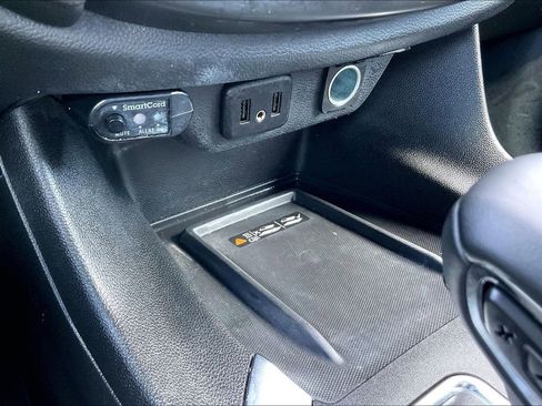 Used 2023 Chevrolet Traverse LT image 25