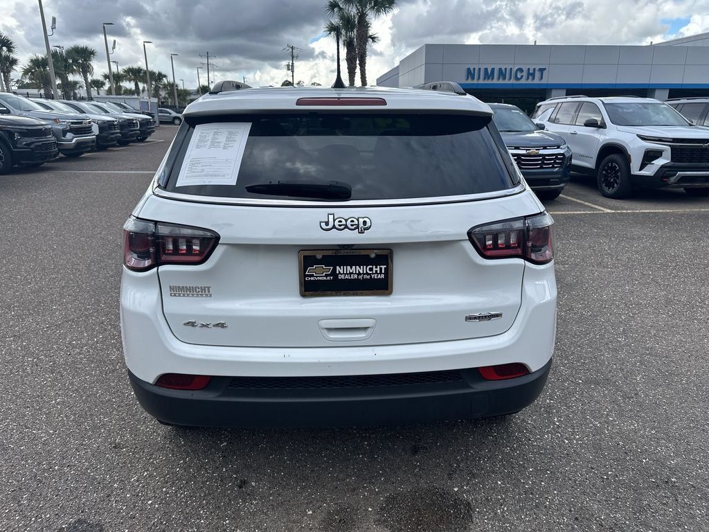 Used 2024 Jeep Compass Latitude AWD/4WD image 15