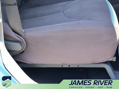 Used 2014 Jeep Wrangler Unlimited Sport AWD/4WD image 9