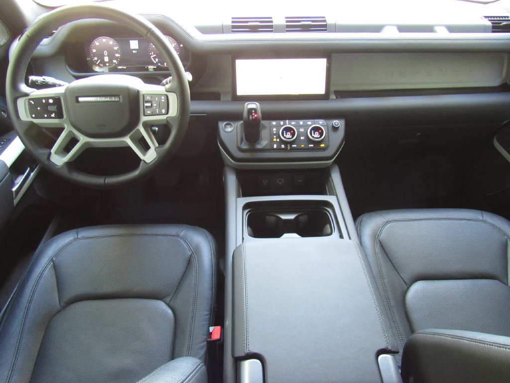 Used 2024 Land Rover Defender 110 S AWD/4WD image 33