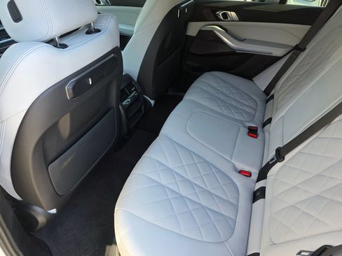 Certified 2024 BMW X5 sDrive40i w/ Premium Package RWD image 14