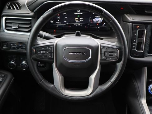 Certified 2023 GMC Yukon Denali w/ Advanced Technology Package image 13