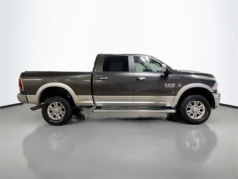 Used 2017 RAM 2500 Laramie image 6