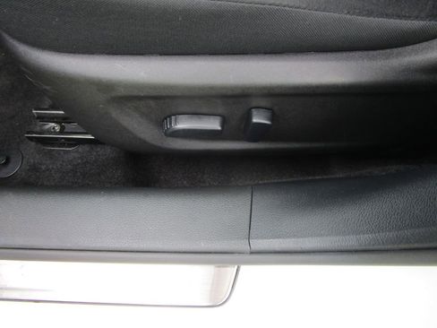 Used 2025 Nissan Altima 2.5 SV w/ SV Special Edition Package image 18