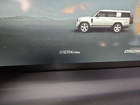 Certified 2025 Land Rover Defender 130 V8 image 13