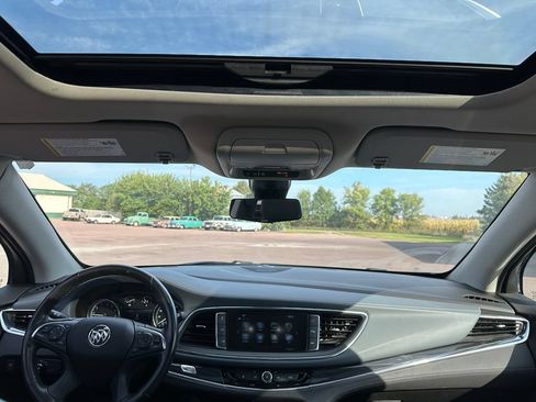 Used 2018 Buick Enclave Premium w/ Experience Buick Package AWD/4WD image 28