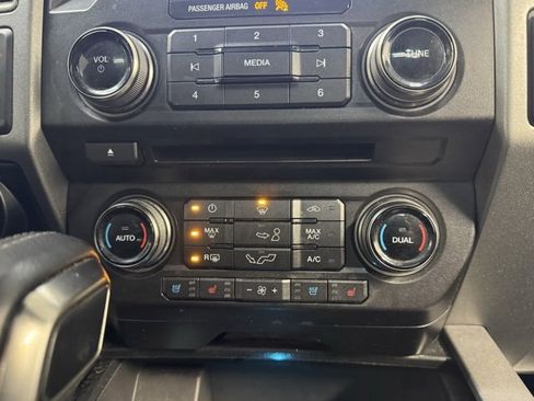 Used 2017 Ford F150 Raptor w/ Equipment Group 802A Luxury image 25