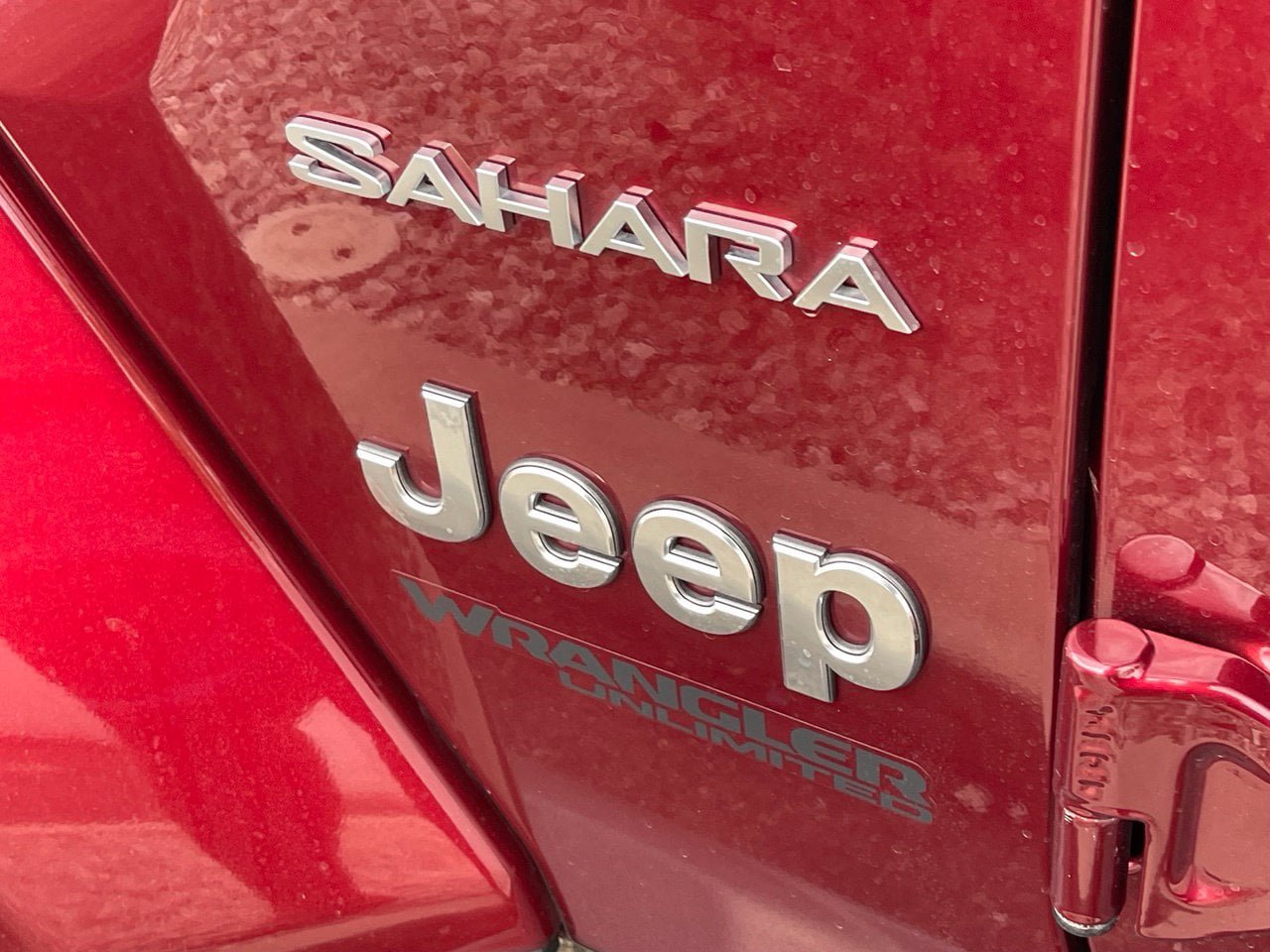 Used 2021 Jeep Wrangler Unlimited Sahara AWD/4WD image 9