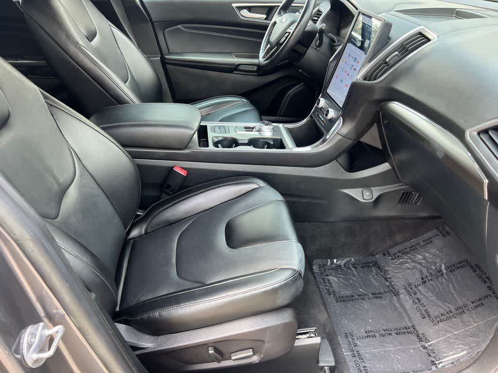 Certified 2022 Ford Edge Titanium AWD/4WD image 13