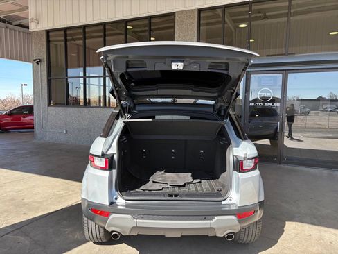 Used 2016 Land Rover Range Rover Evoque SE Premium image 22