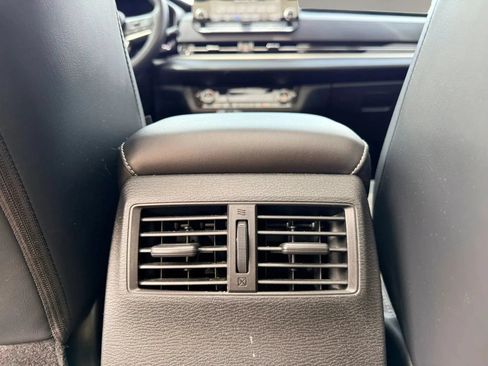Used 2023 Mitsubishi Outlander SE FWD image 14