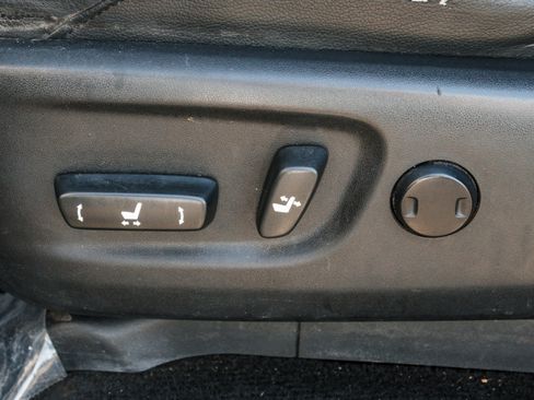 Used 2011 Toyota 4Runner SR5 w/ Premium Pkg w/Leather AWD/4WD image 11