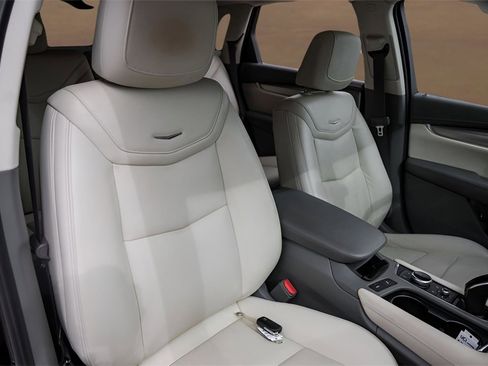 Used 2021 Cadillac XT5 Premium Luxury image 64