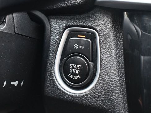 Used 2017 BMW 330i xDrive 330i xDrive image 35