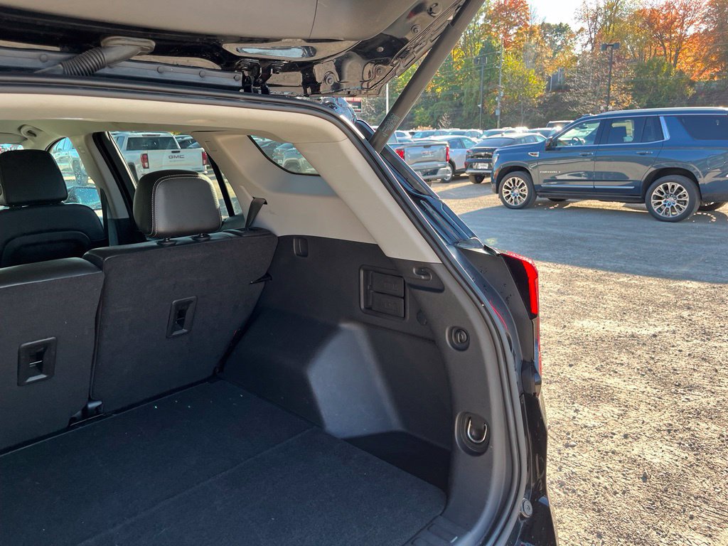 Used 2024 GMC Terrain SLT FWD image 14