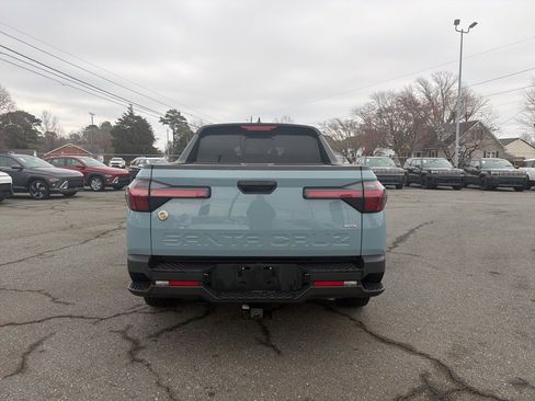 Used 2022 Hyundai Santa Cruz SEL w/ Activity Package image 6