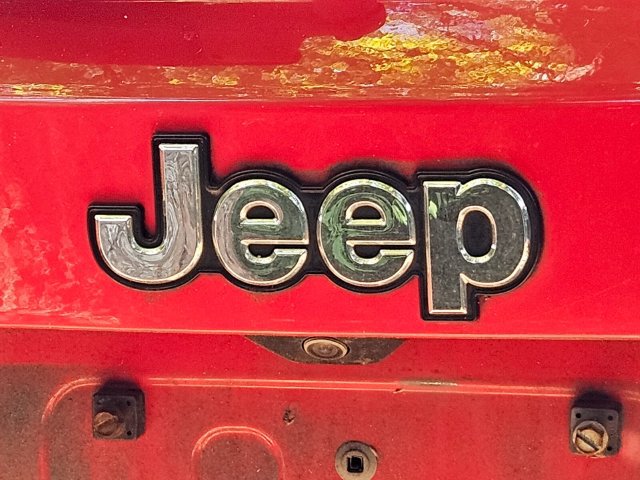 Used 2018 Jeep Renegade Latitude FWD image 10