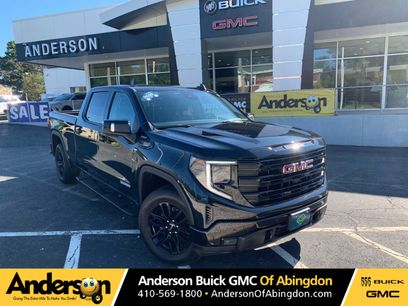 Used 2025 GMC Sierra 1500 Elevation w/ Elevation Premium Package