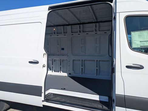 New 2025 Mercedes-Benz Sprinter 3500 image 7