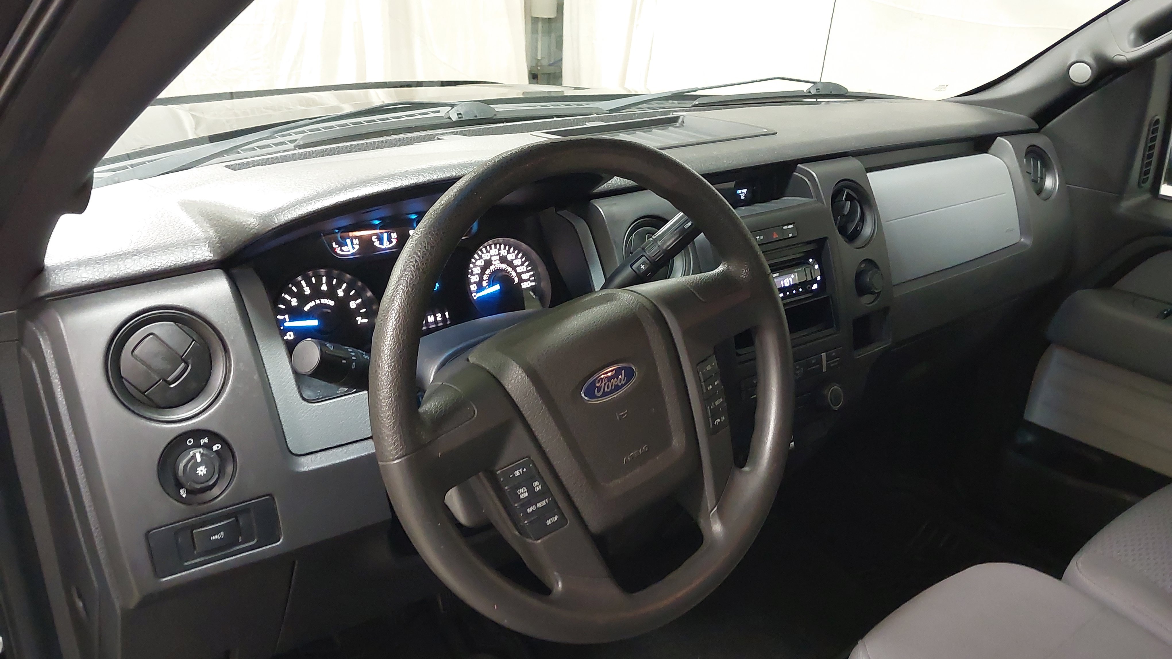 Used 2013 Ford F150 STX w/ Mid Equipment Group AWD/4WD image 18