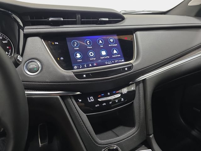 Certified 2025 Cadillac XT5 Sportv w/ LPO, Red Accent Package AWD/4WD image 17