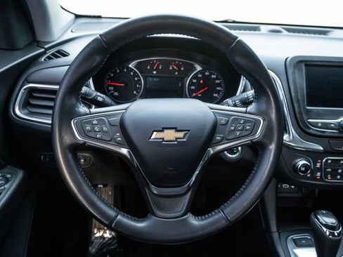 Used 2021 Chevrolet Equinox LT image 17