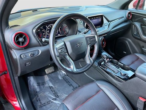 Used 2021 Chevrolet Blazer RS w/ Enhanced Convenience Package image 9