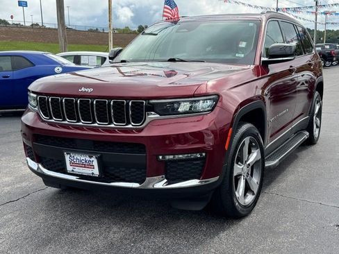 Used 2022 Jeep Grand Cherokee L Limited w/ MOPAR Finishing Package AWD/4WD image 9