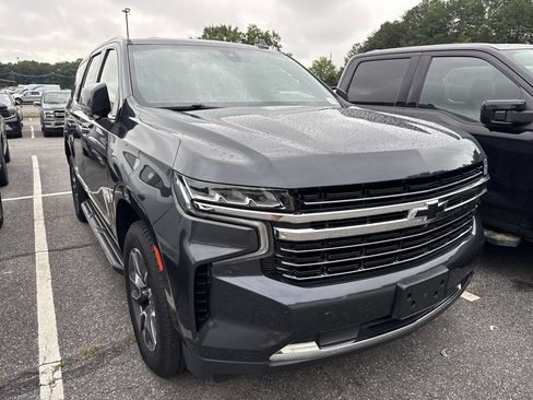 Used 2022 Chevrolet Tahoe LT w/ LT Signature Package AWD/4WD image 20