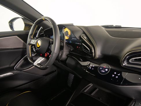 Certified 2025 Ferrari Purosangue AWD/4WD image 34