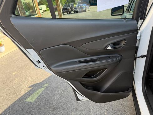 Used 2020 Buick Encore Preferred FWD image 16