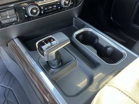 Used 2022 Chevrolet Silverado 1500 RST AWD/4WD image 36